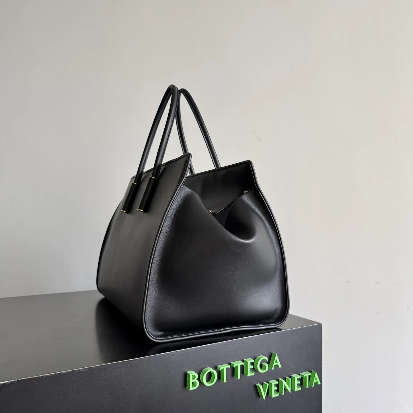 Bottega Veneta 羊皮 托特包 大容量托特款