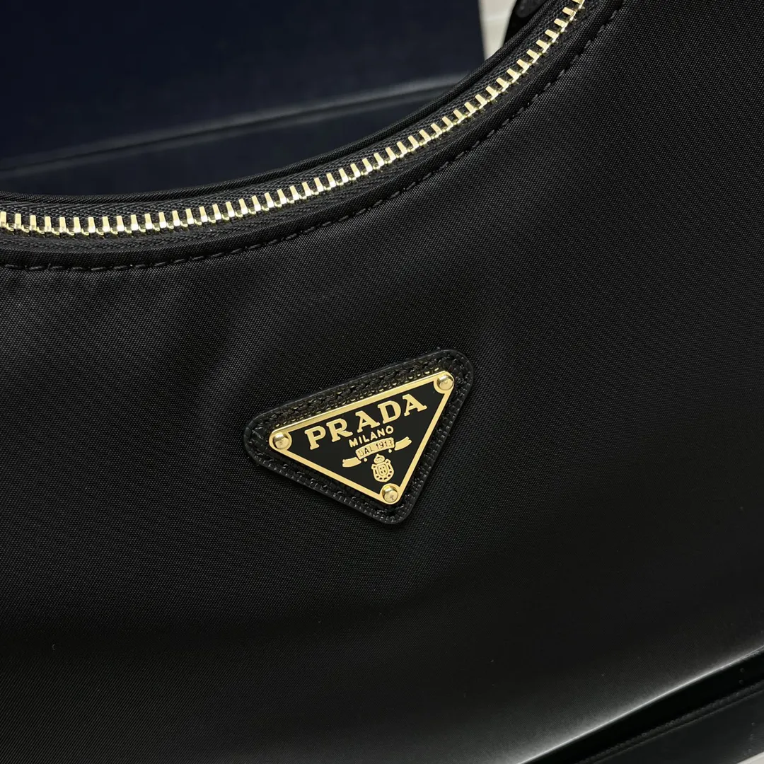 Prada Hobo 金色 腋下包 復古腋下背款