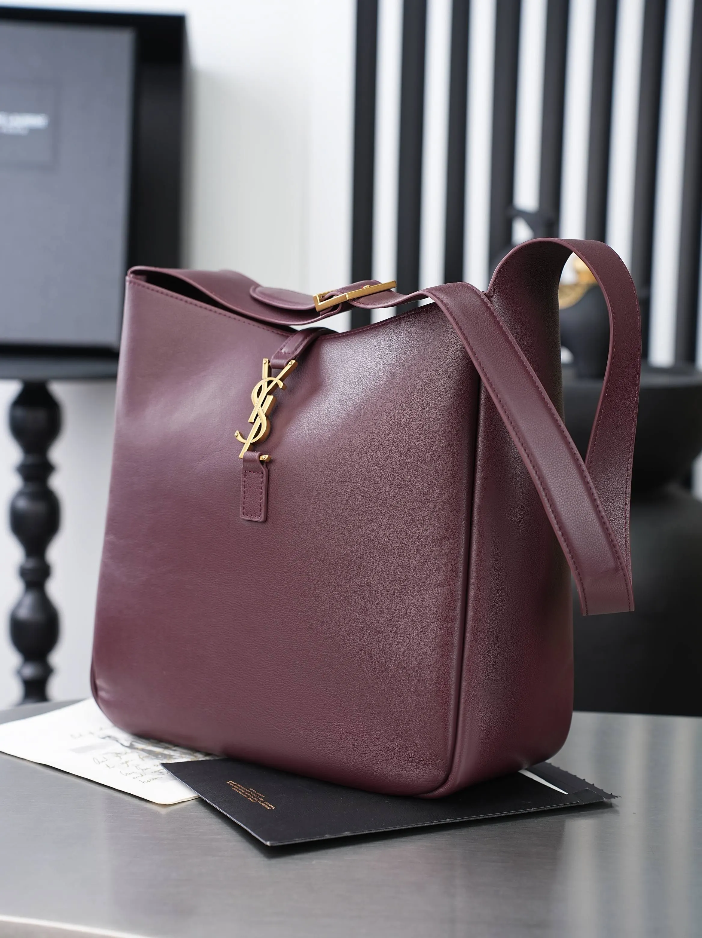 YSL Hobo 黑色 金色 牛皮 腋下包 復古腋下背款