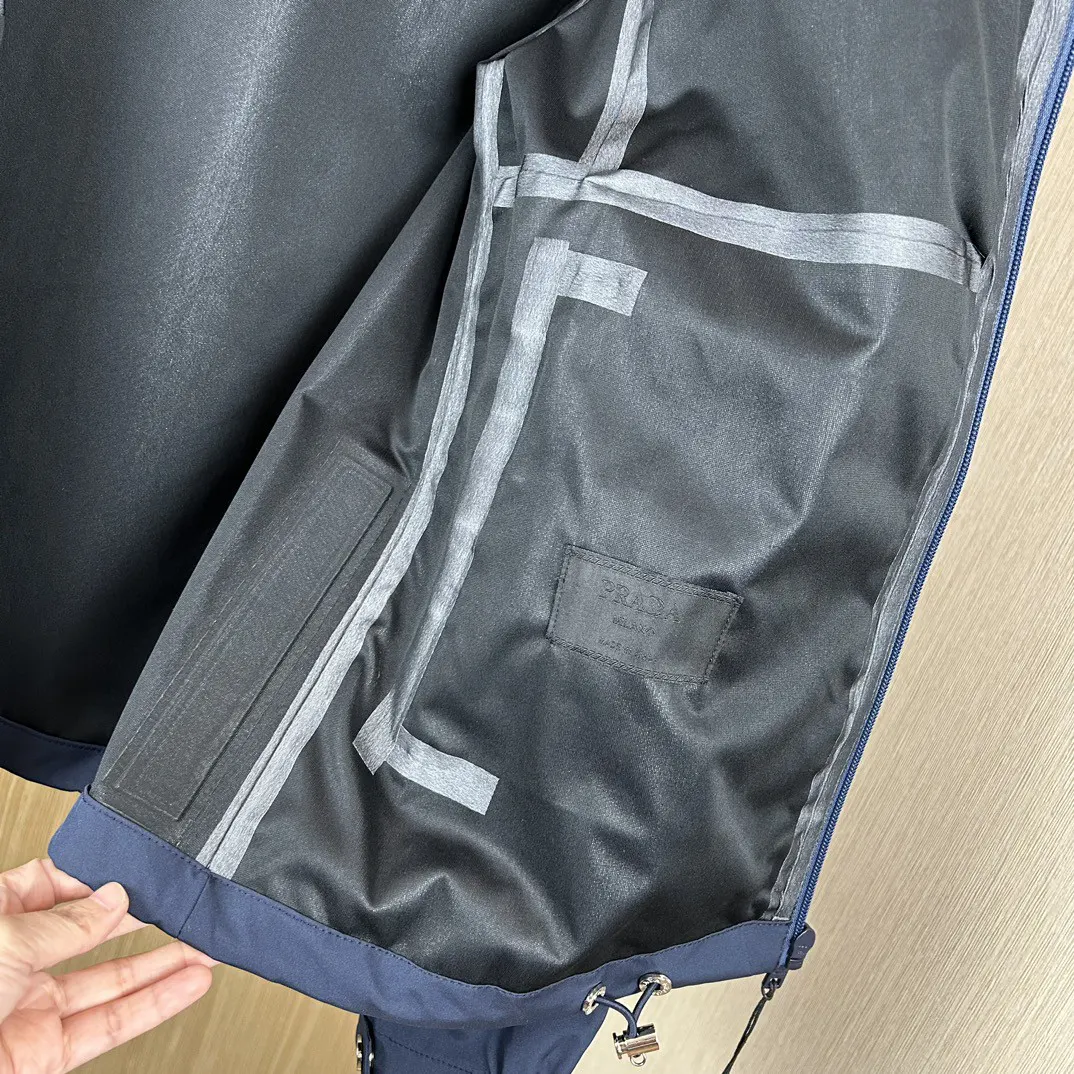 Prada 外套 通勤休闲