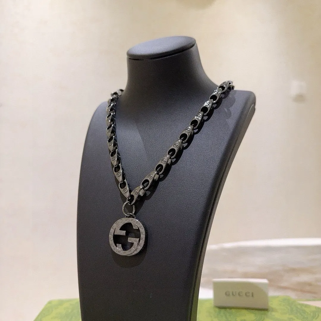 Gucci 链条包 单肩斜挎