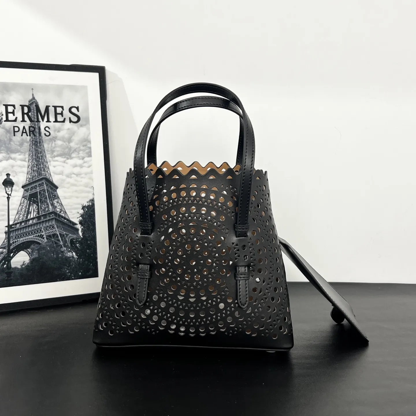 黑色 牛皮 ALAÏA 中号 黑色 ALAIA tote 托特包 大容量托特款