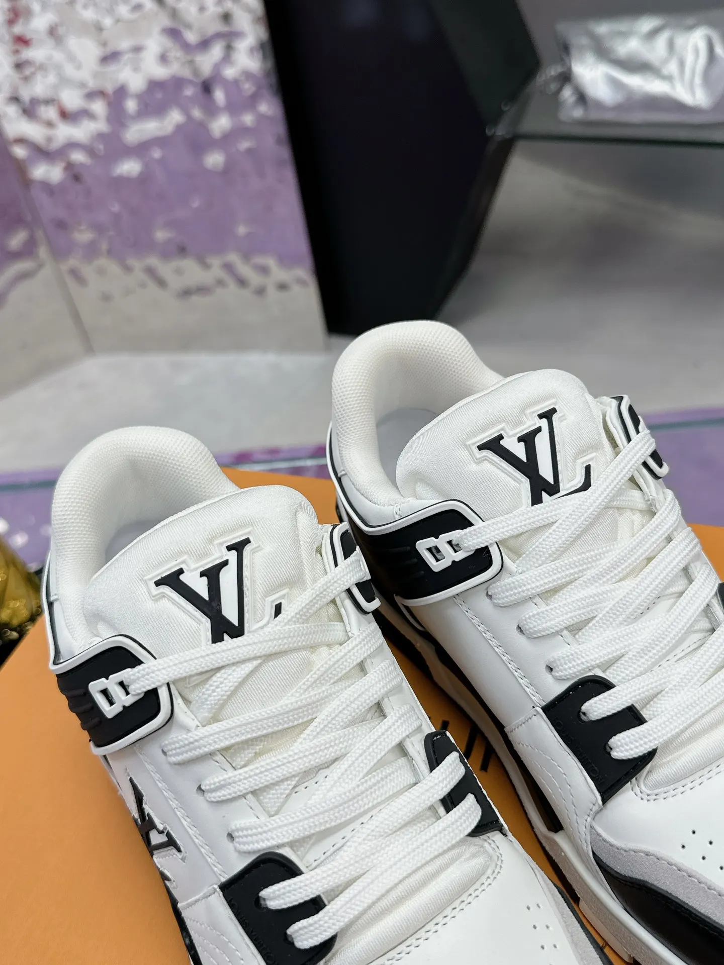 Louis Vuitton 运动鞋