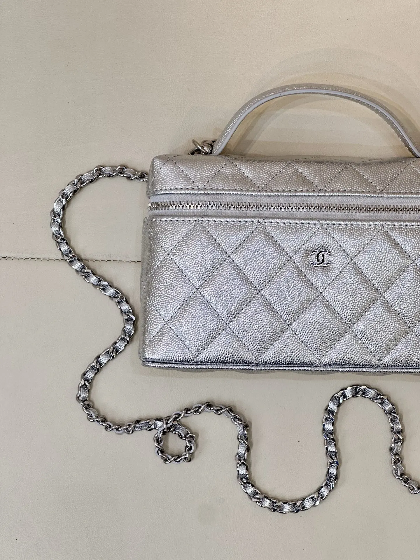 Chanel 浅蓝色小羊皮菱格链条包 金扣 复古