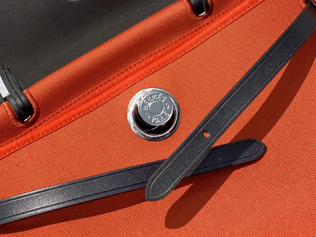 Hermès Herbag 双肩包 31cm 轻便通勤