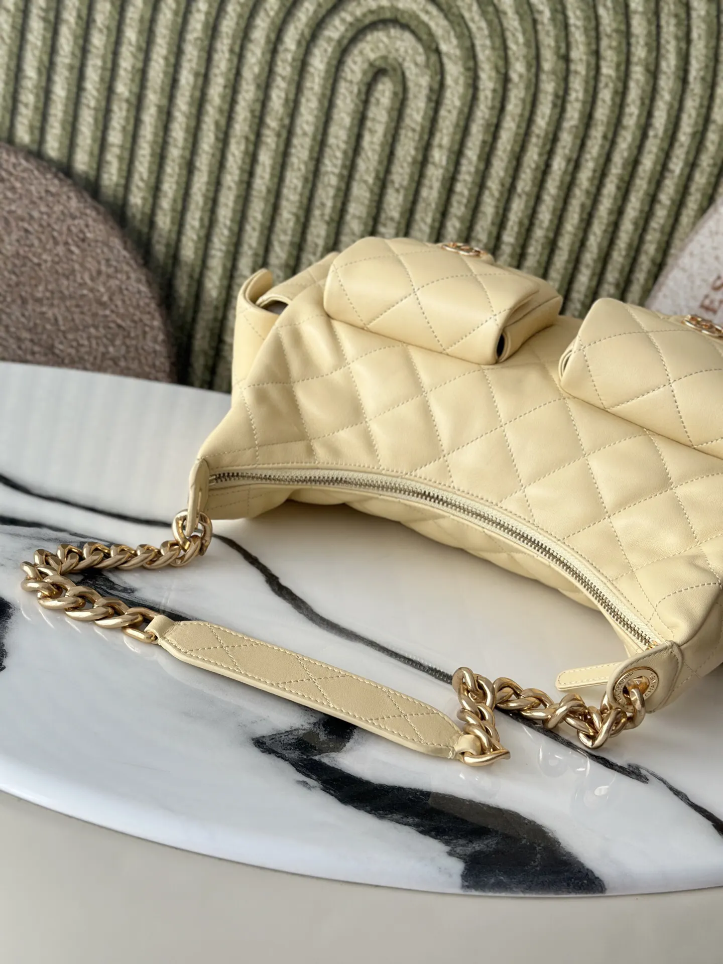 White Chain Bag