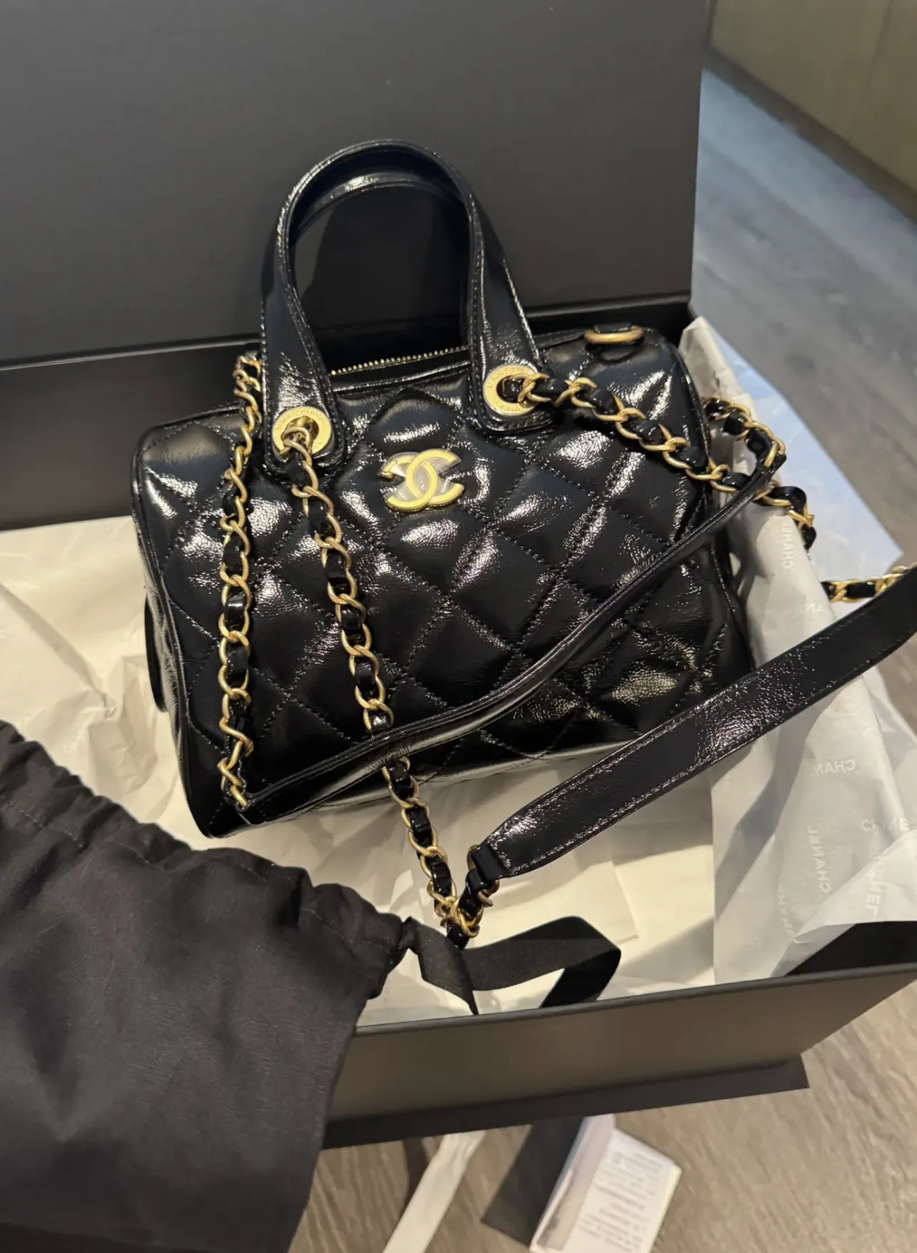 Crossbody Bag Lightweight Premium Leather