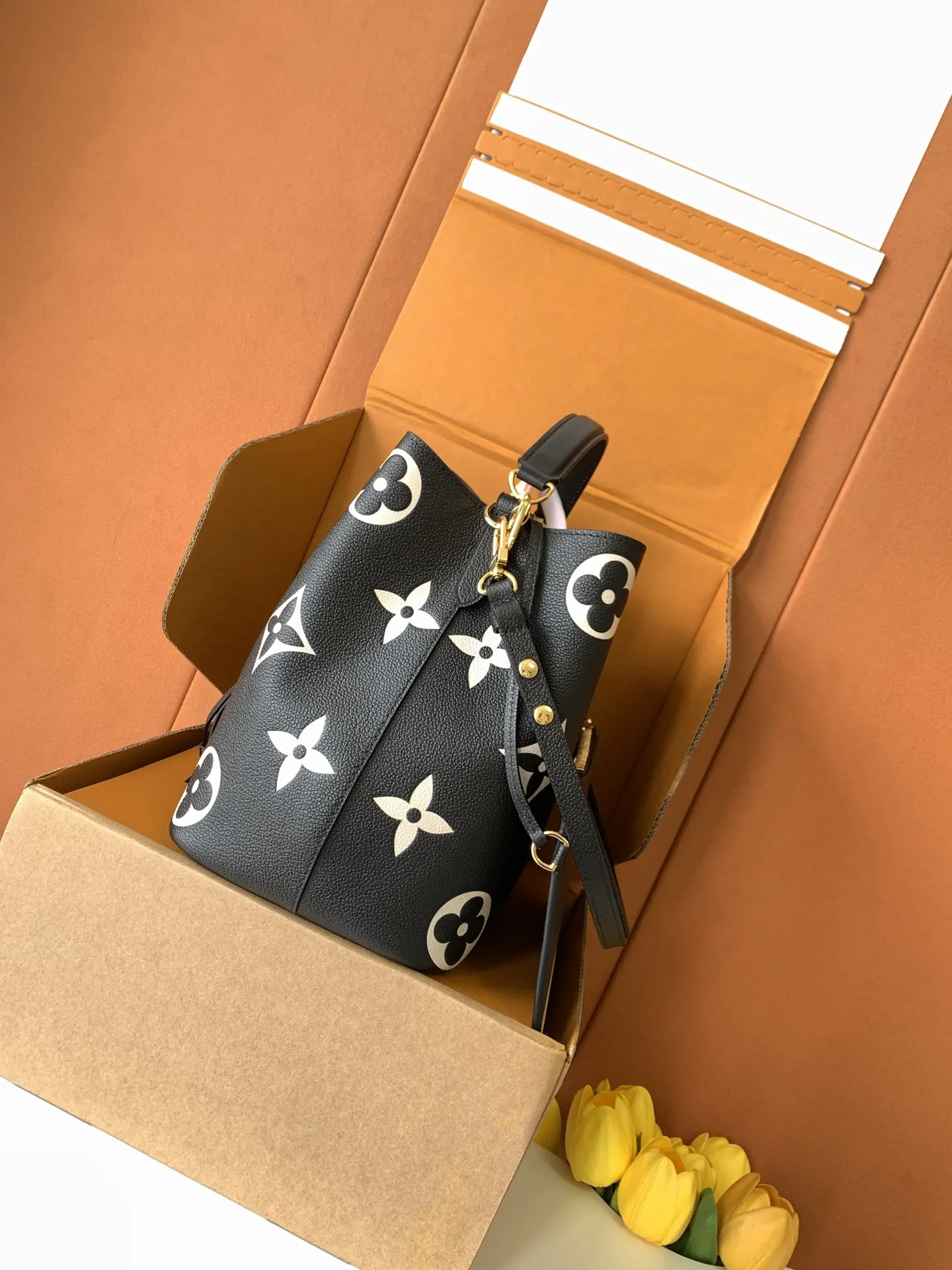 Black Top Handle Bag Commuter
