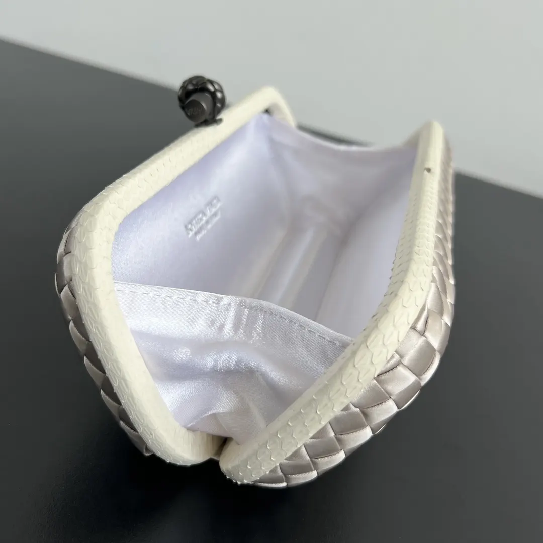 Bottega Veneta 化妆包 便携收纳款