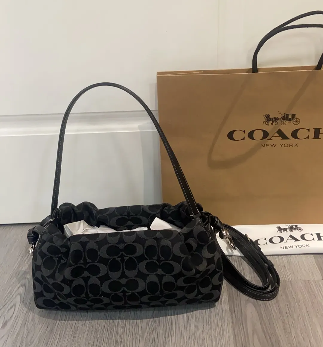 Coach Bag00011 Style Image 3 Coach Bag00011 Style Image 3