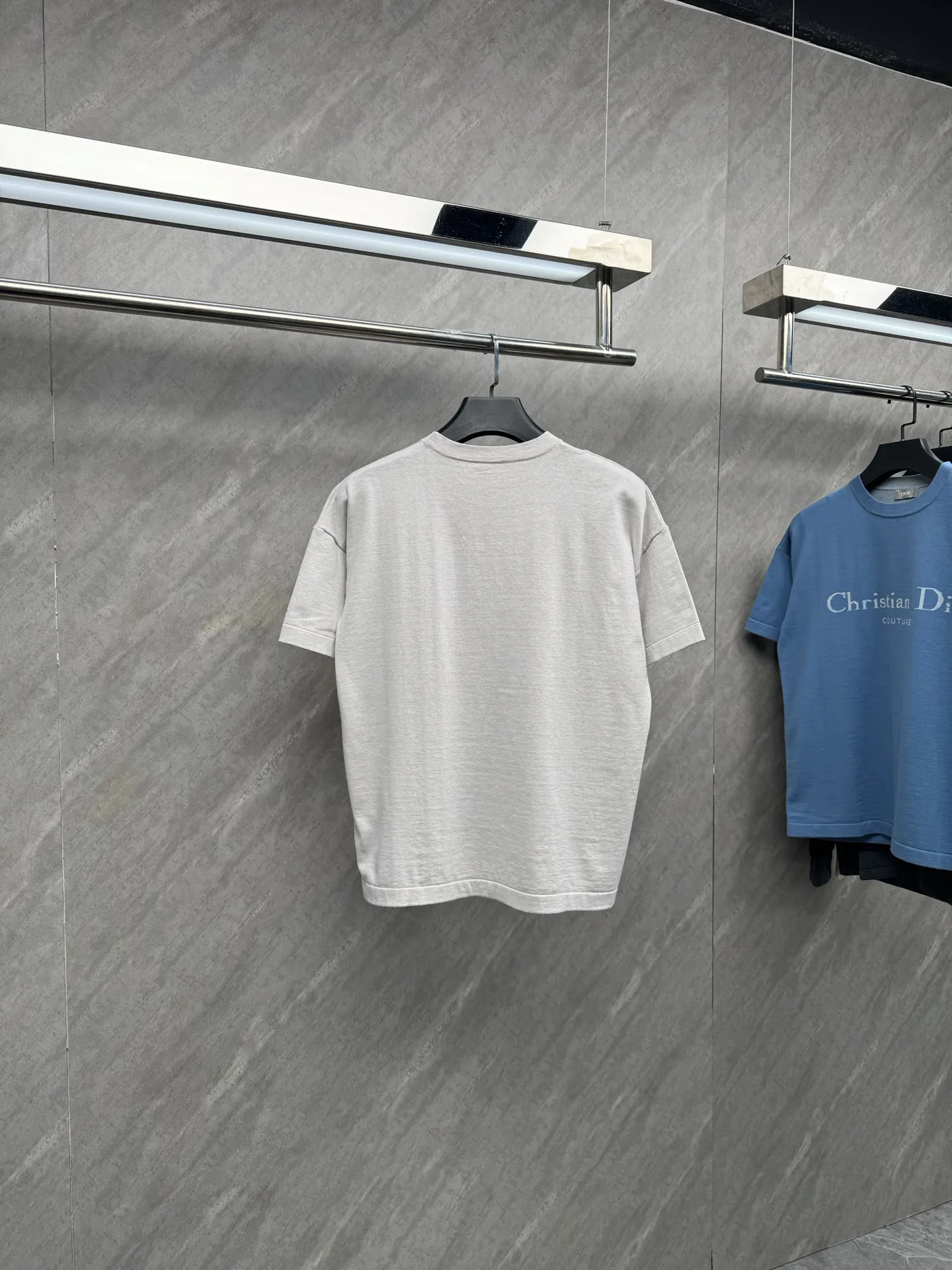 Dior White Crew Neck Short Sleeve T-Shirt Image 3 Dior White Crew Neck Short Sleeve T-Shirt Image 3