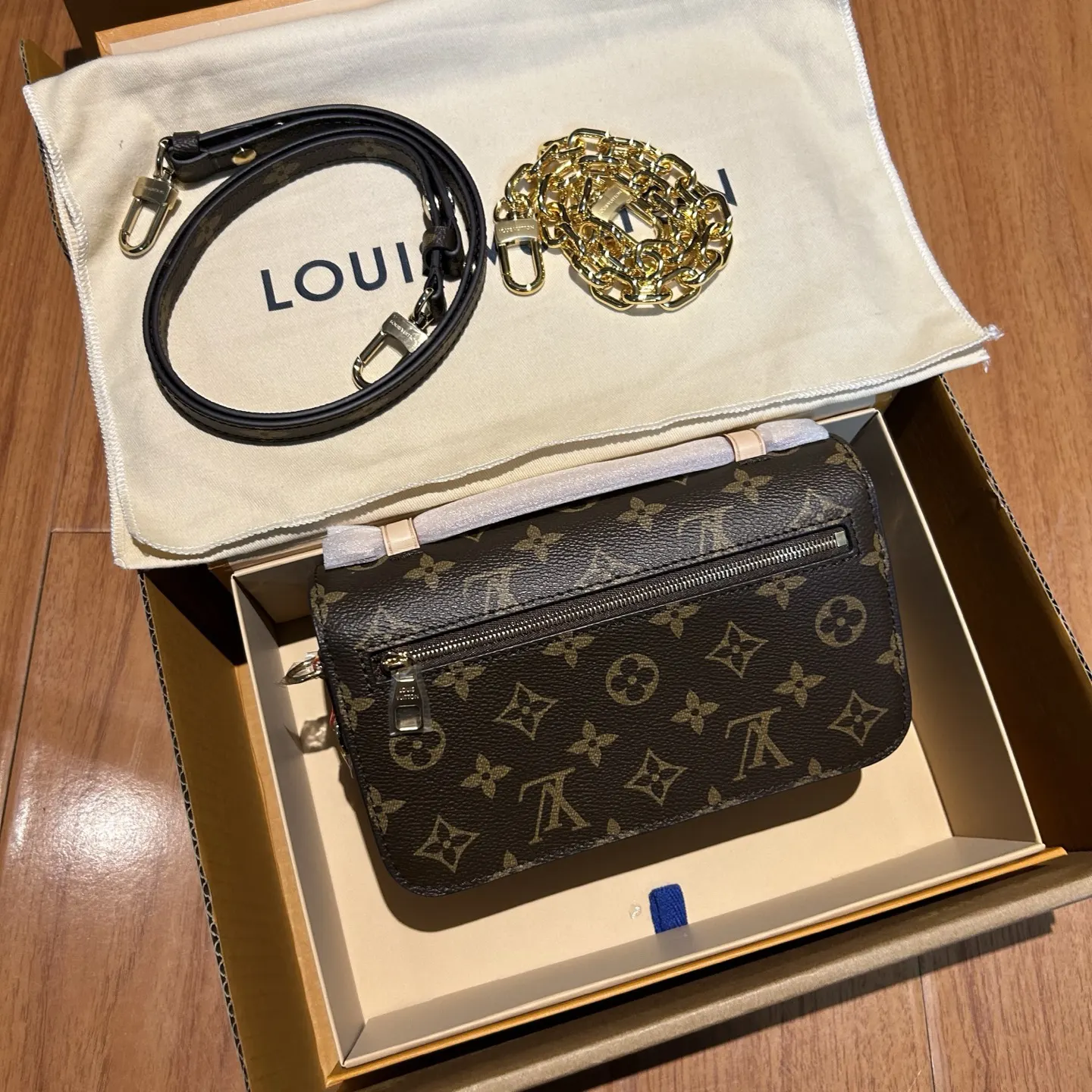 Chain Bag Leather