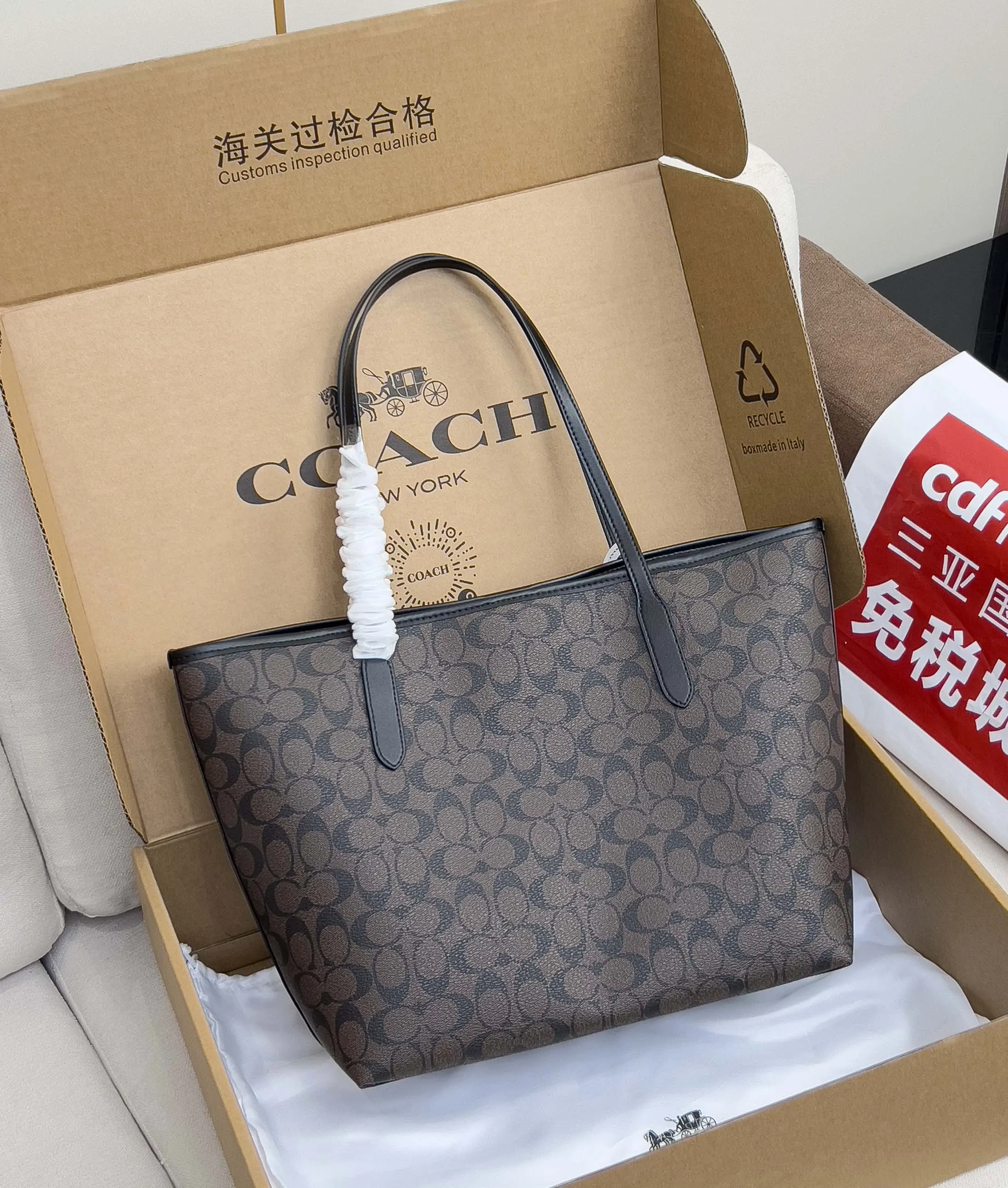 Coach 老花 帆布 图片 金典款双面托特包 可双面使 大容量托特款
