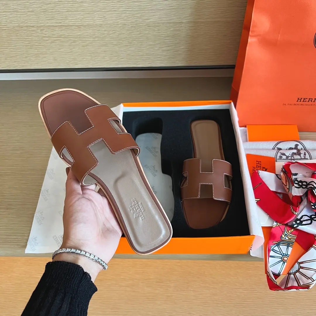 Hermès 羊皮 拖鞋 舒適(數字6) Hermès 羊皮 拖鞋 舒適(數字6)