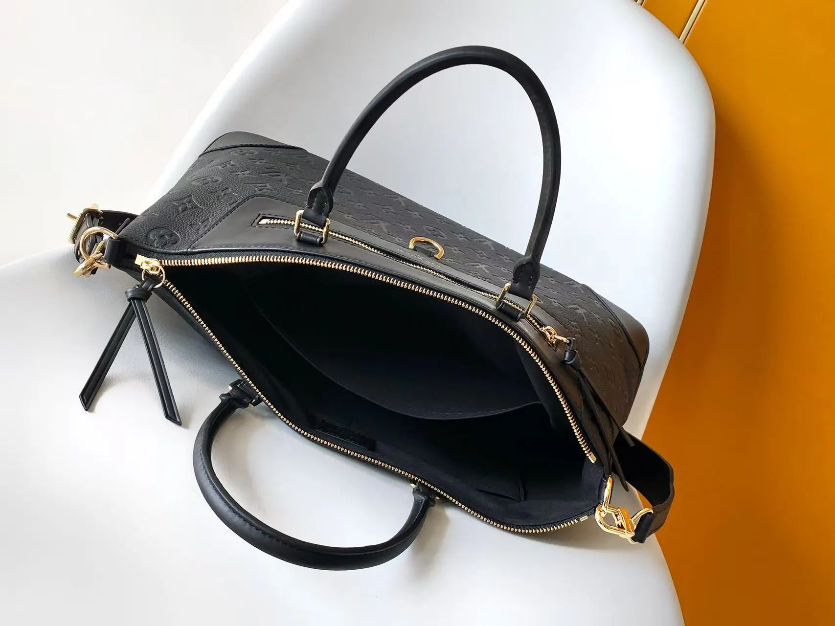 Louis Vuitton Tote Bag Commuter | ORBUYBAG
