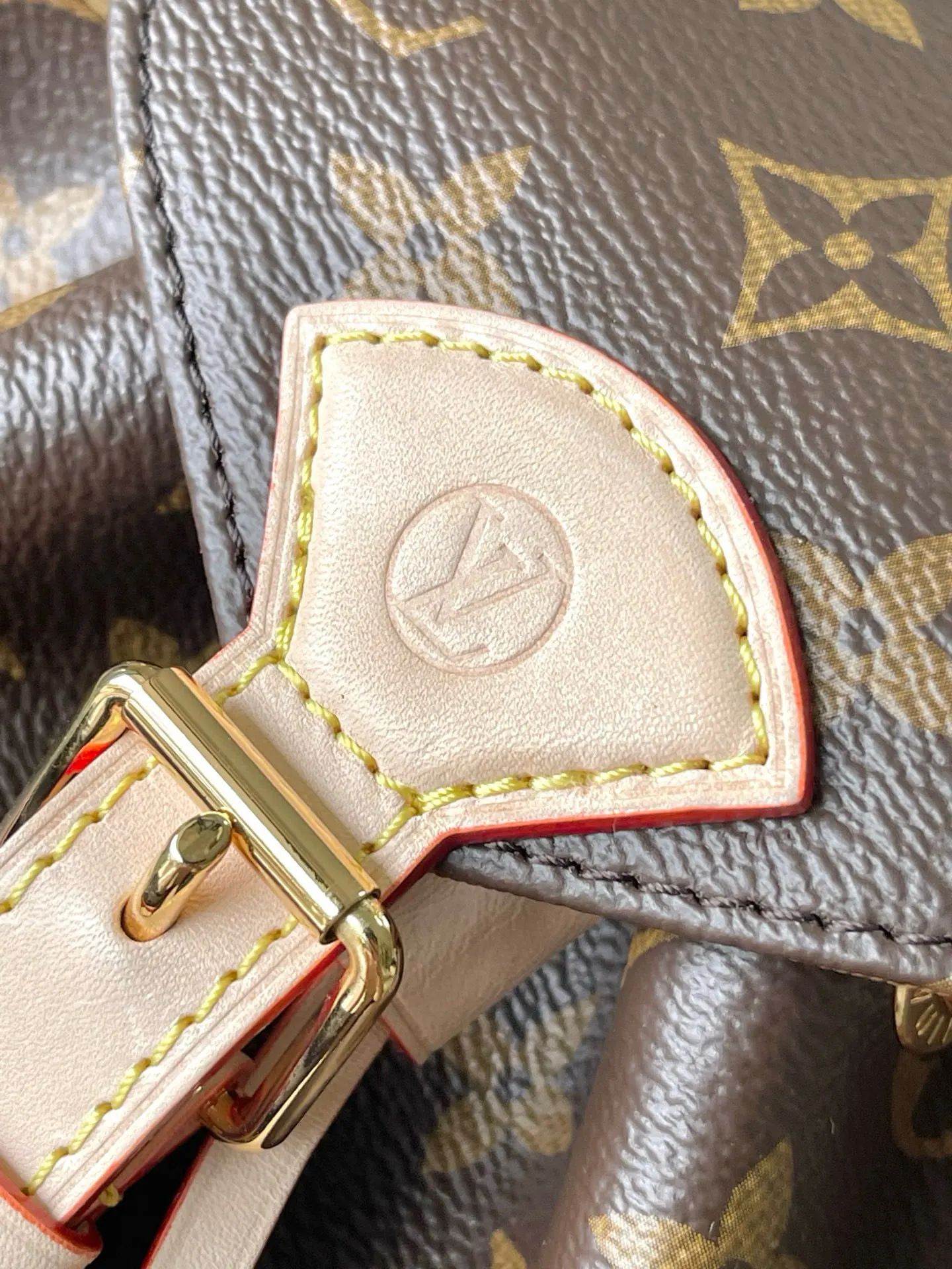 牛皮 Montsouris迷你雙肩包为M 实用雙肩款