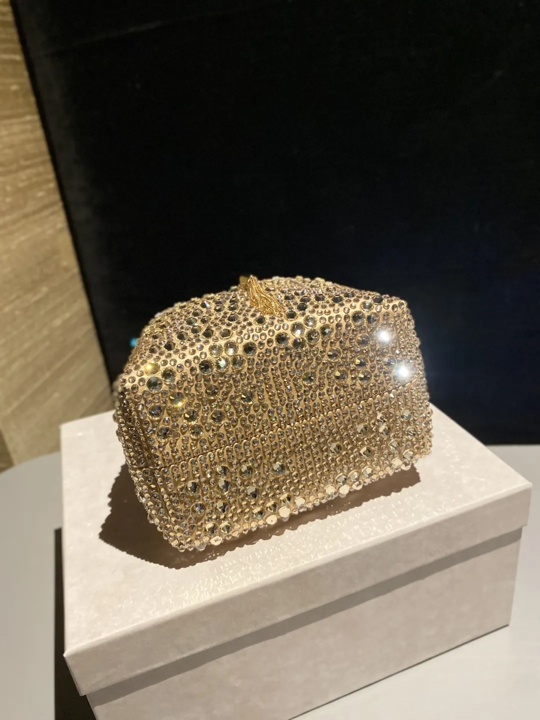 JIMMY CHOO BON BON系列标志款手提包 链条包 精致链条款