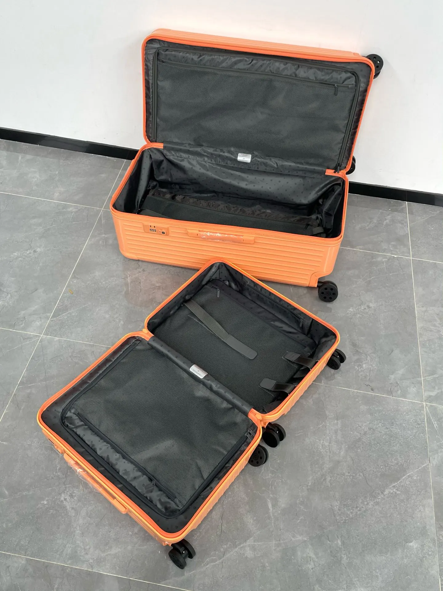 橙色 假日橙色 行李箱 旅行拉杆款 轻便出行款