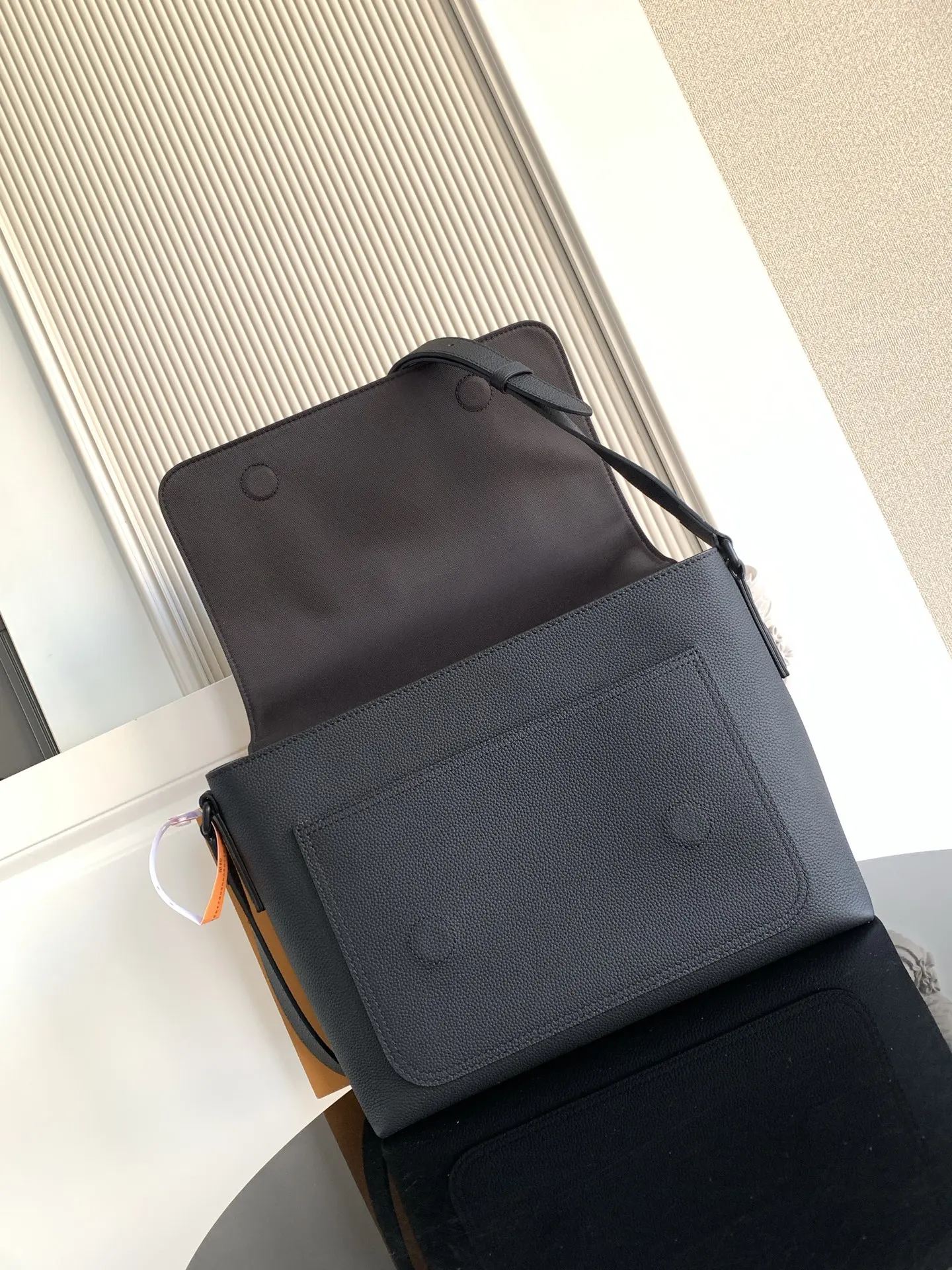 LV Black Embossed Chain Crossbody Bag Image 7 LV Black Embossed Chain Crossbody Bag Image 7