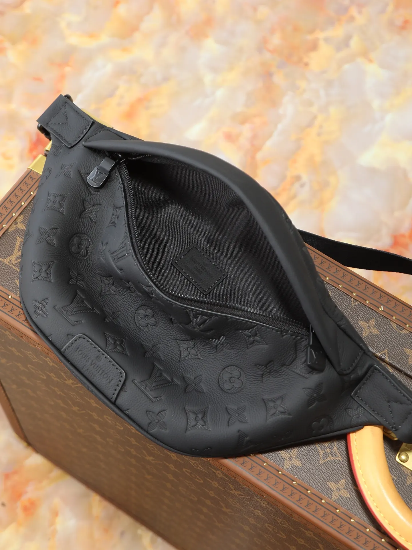 Belt Bag Casual Leather Image 9 Belt Bag Casual Leather Image 9