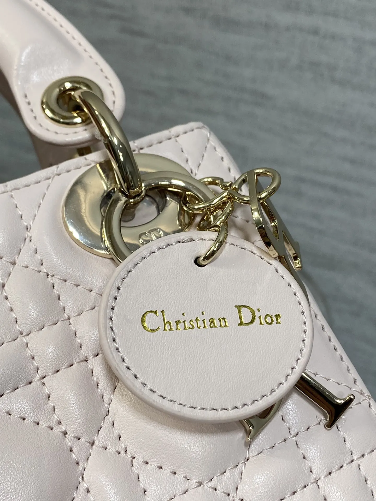 Dior Lady Dior Lady 粉色藤格纹手提斜挎包 经典小号