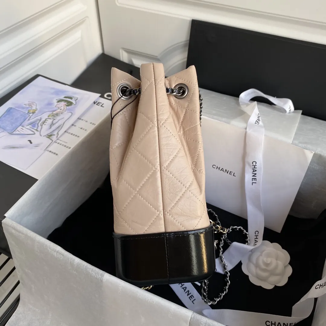 CHANEL 厂价 双肩包 实用双肩款