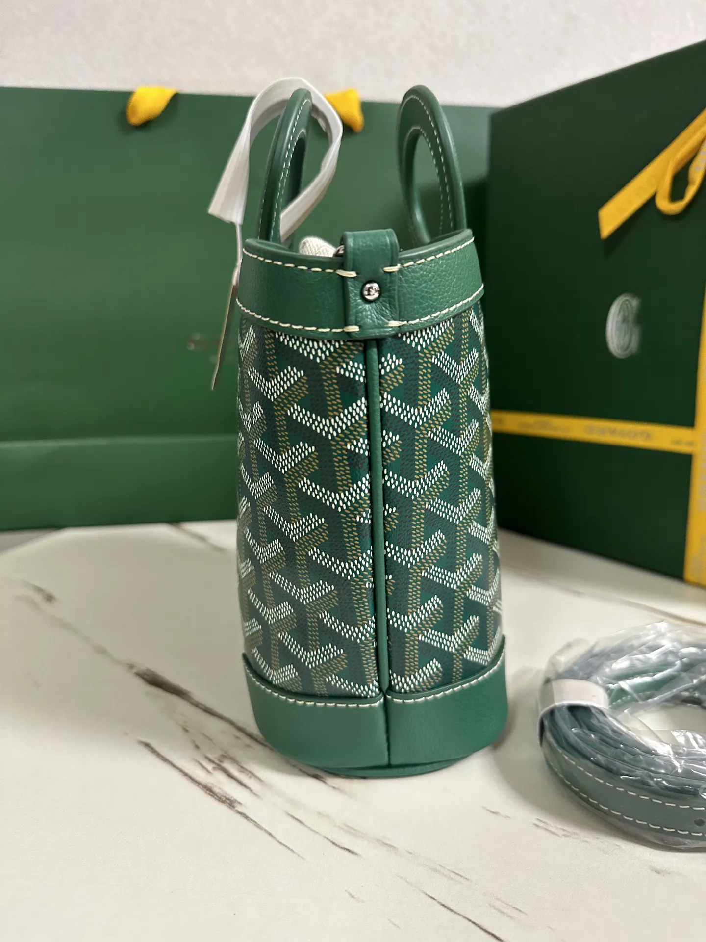 Goyard Green Shoulder Bag Leather