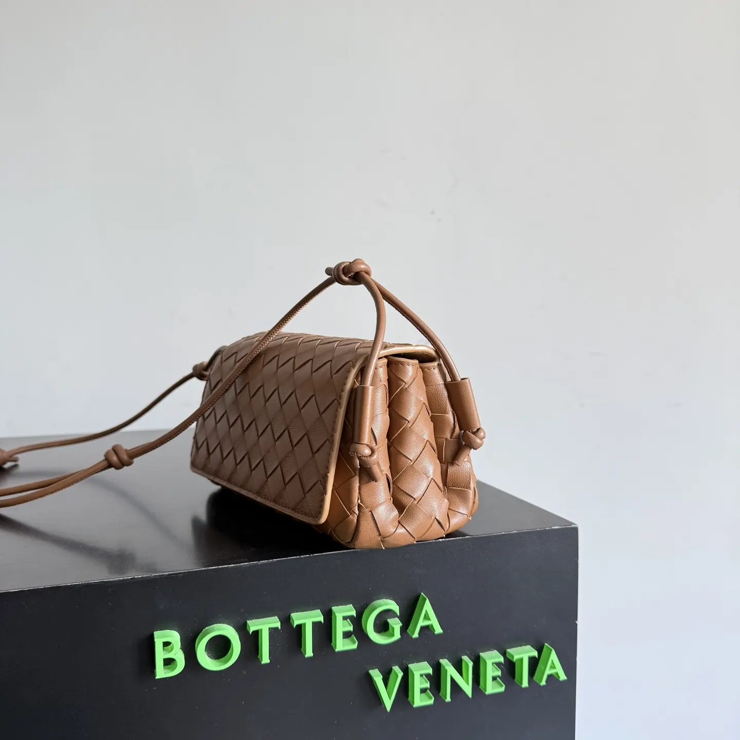 Bottega Veneta 手拿包 精致手拿款