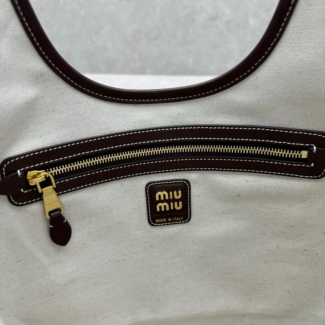 Miu Hobo 托特包 大容量托特款