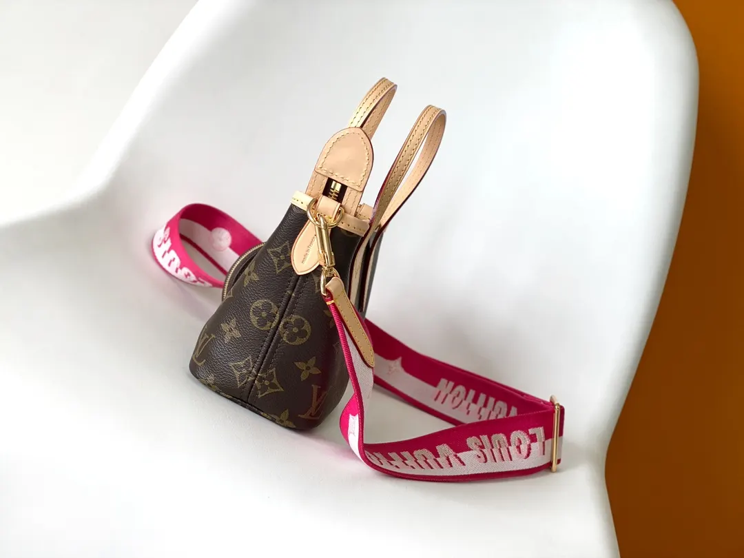 Neverfull 牛皮 手拿包 精致手拿款