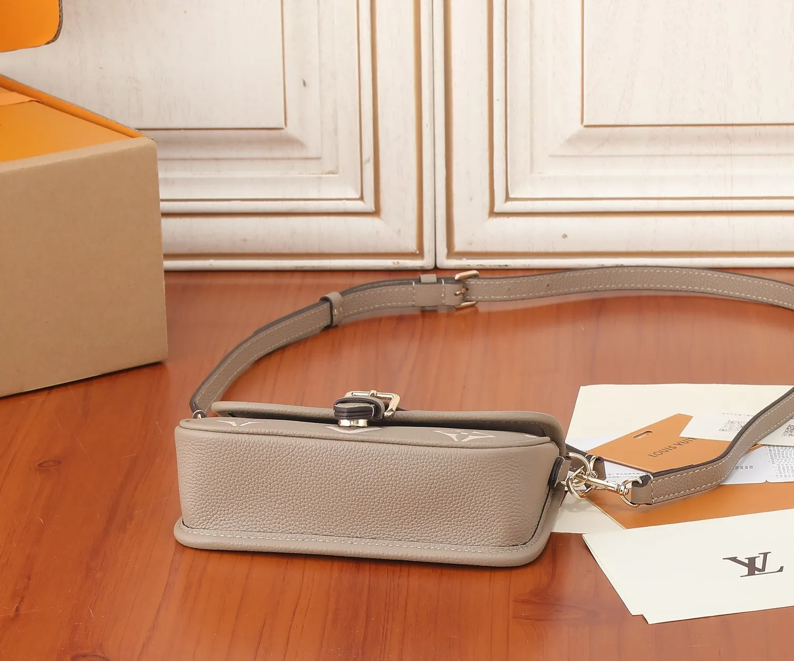 Organizer Pouch Travel Leather