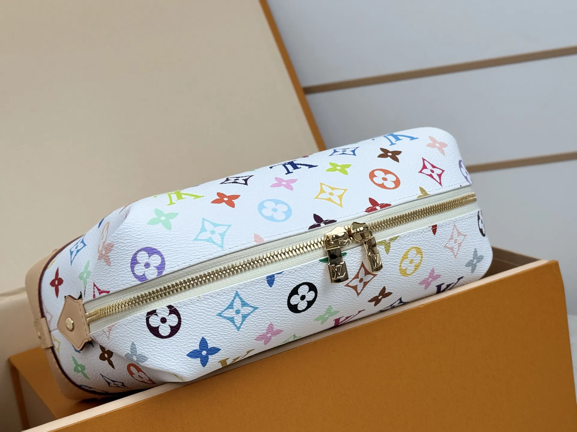 Cosmetic Pouch Travel Leather