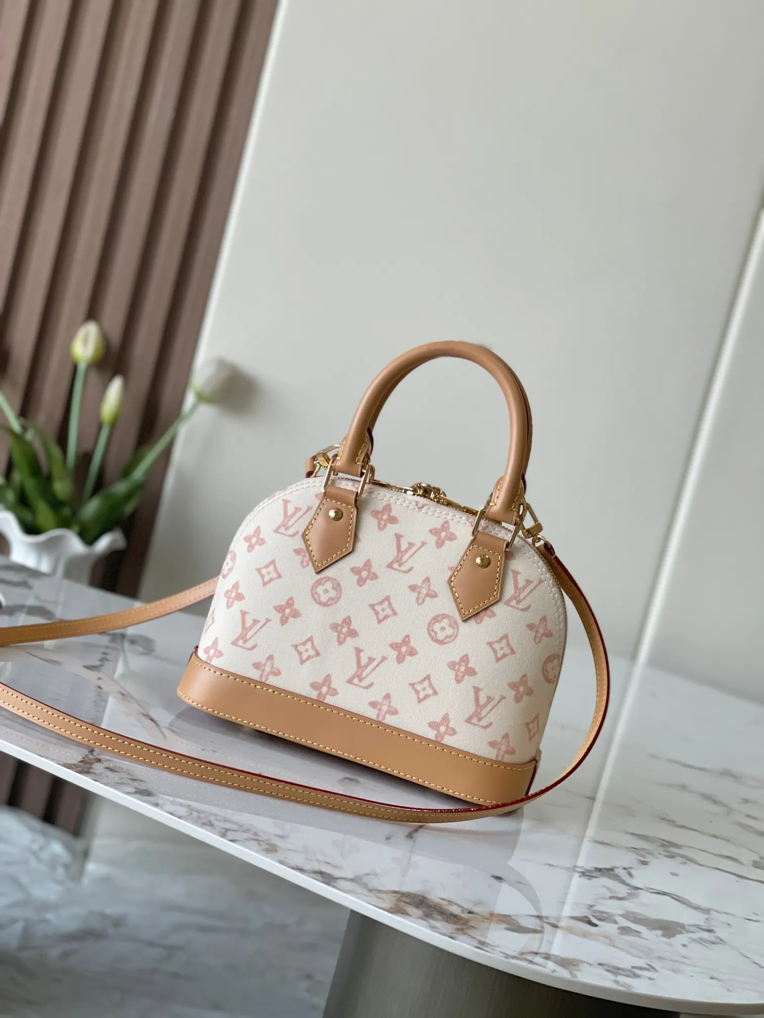 Louis Vuitton Alma 白色 皮革 手提包