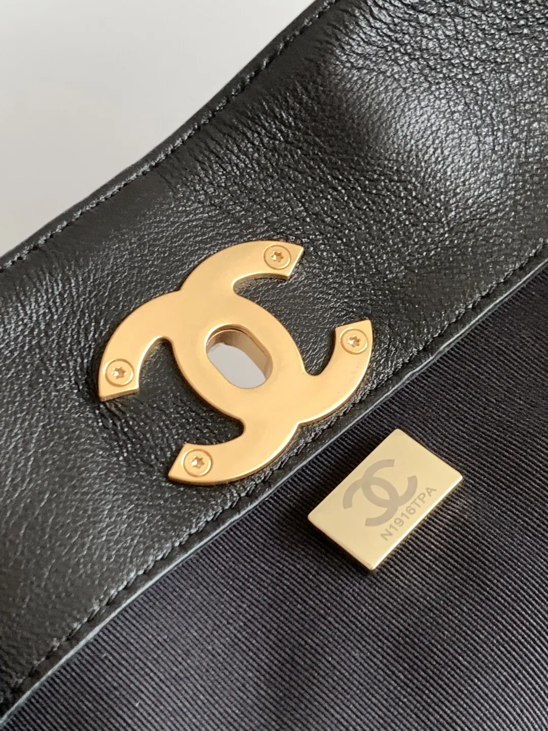 Chanel Tote Bag Image 10 Chanel Tote Bag Image 10