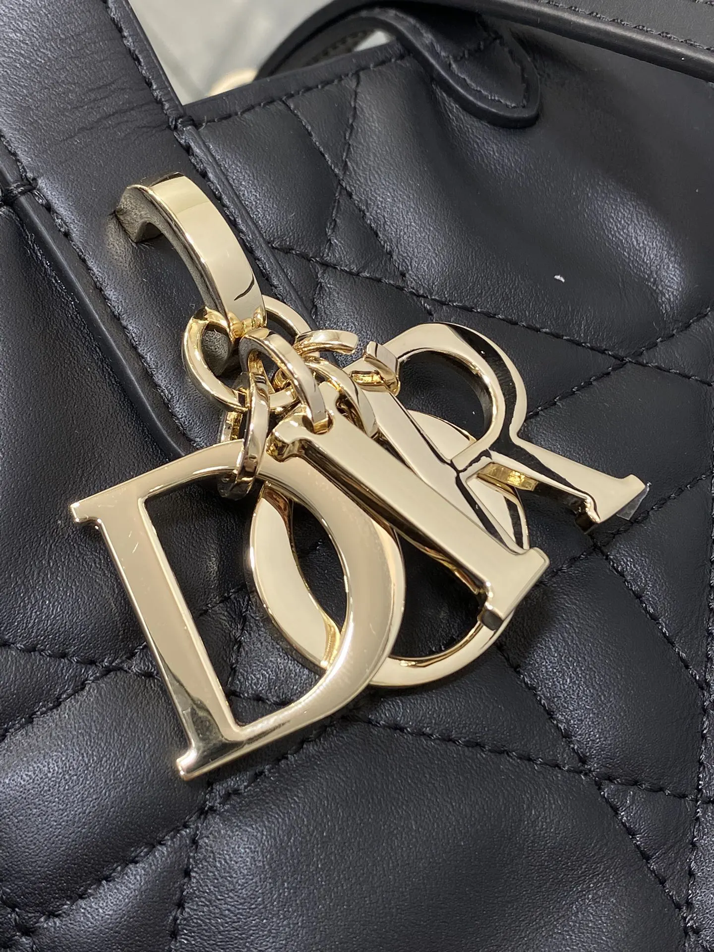Dior Toujours 黑色 皮革 手提包