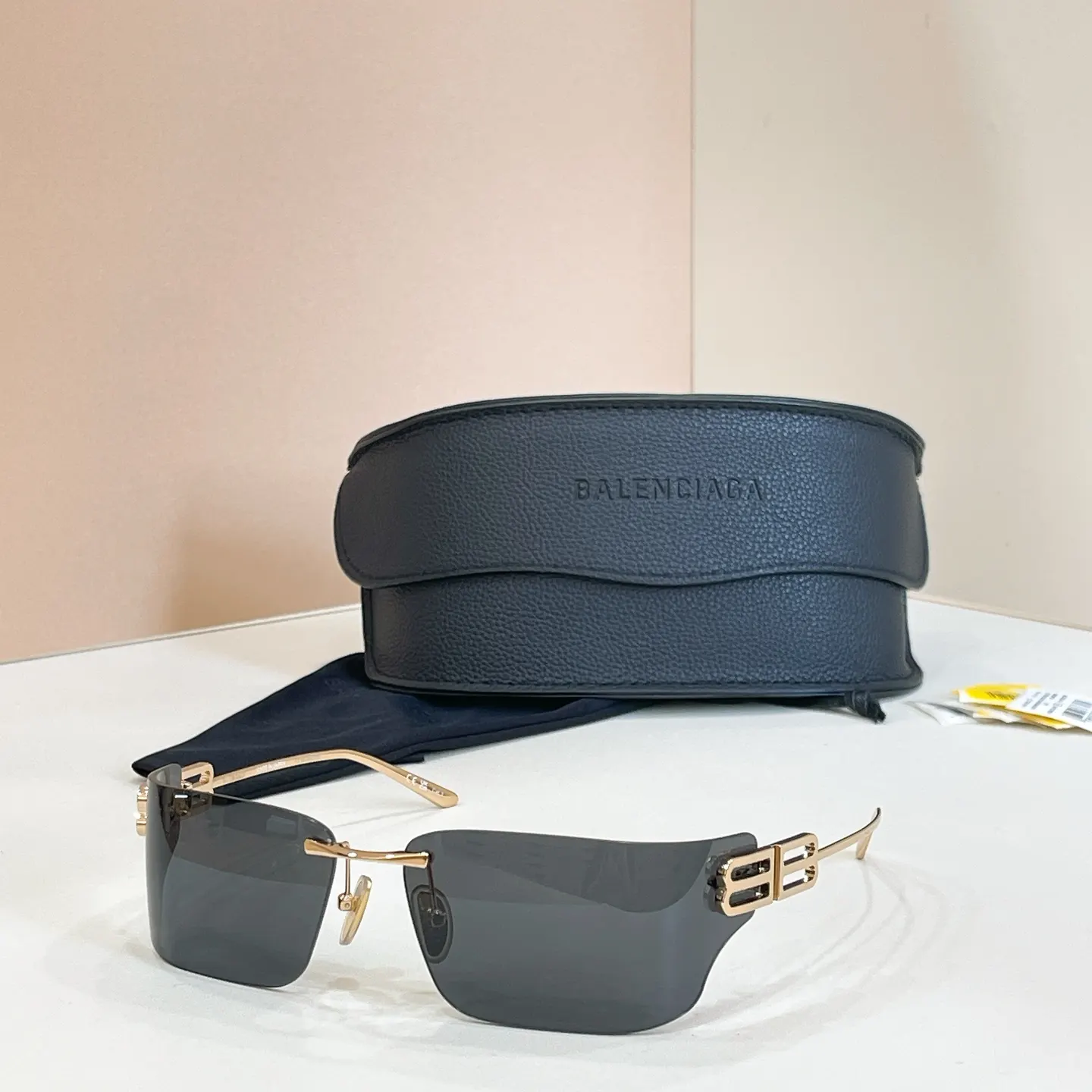 Balenciaga 墨镜 時尚防晒款