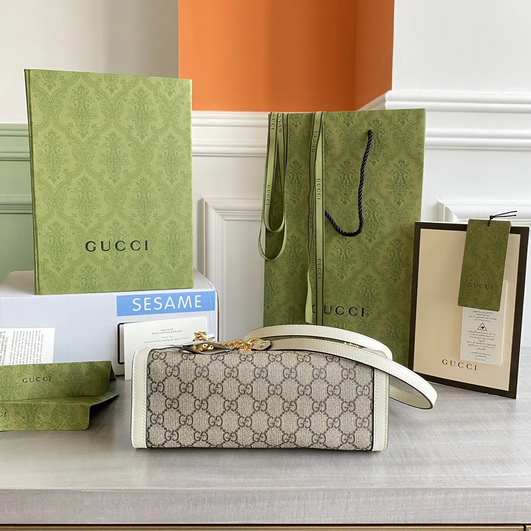 Gucci GG Supreme 绿色 Monogram 手提包