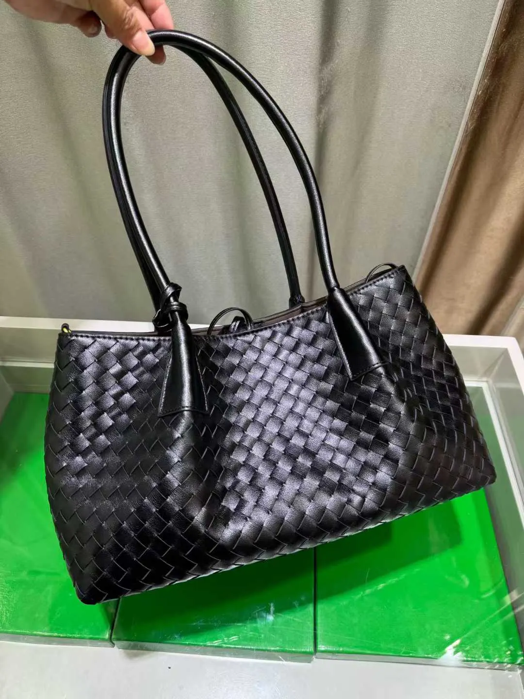 Bottega Veneta 托特包 大容量托特款