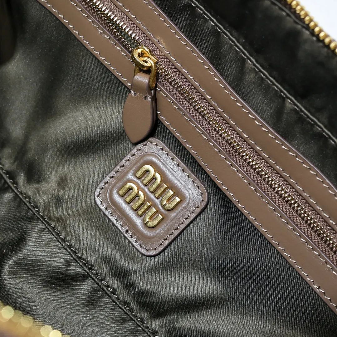 Top Handle Bag Commuter Leather