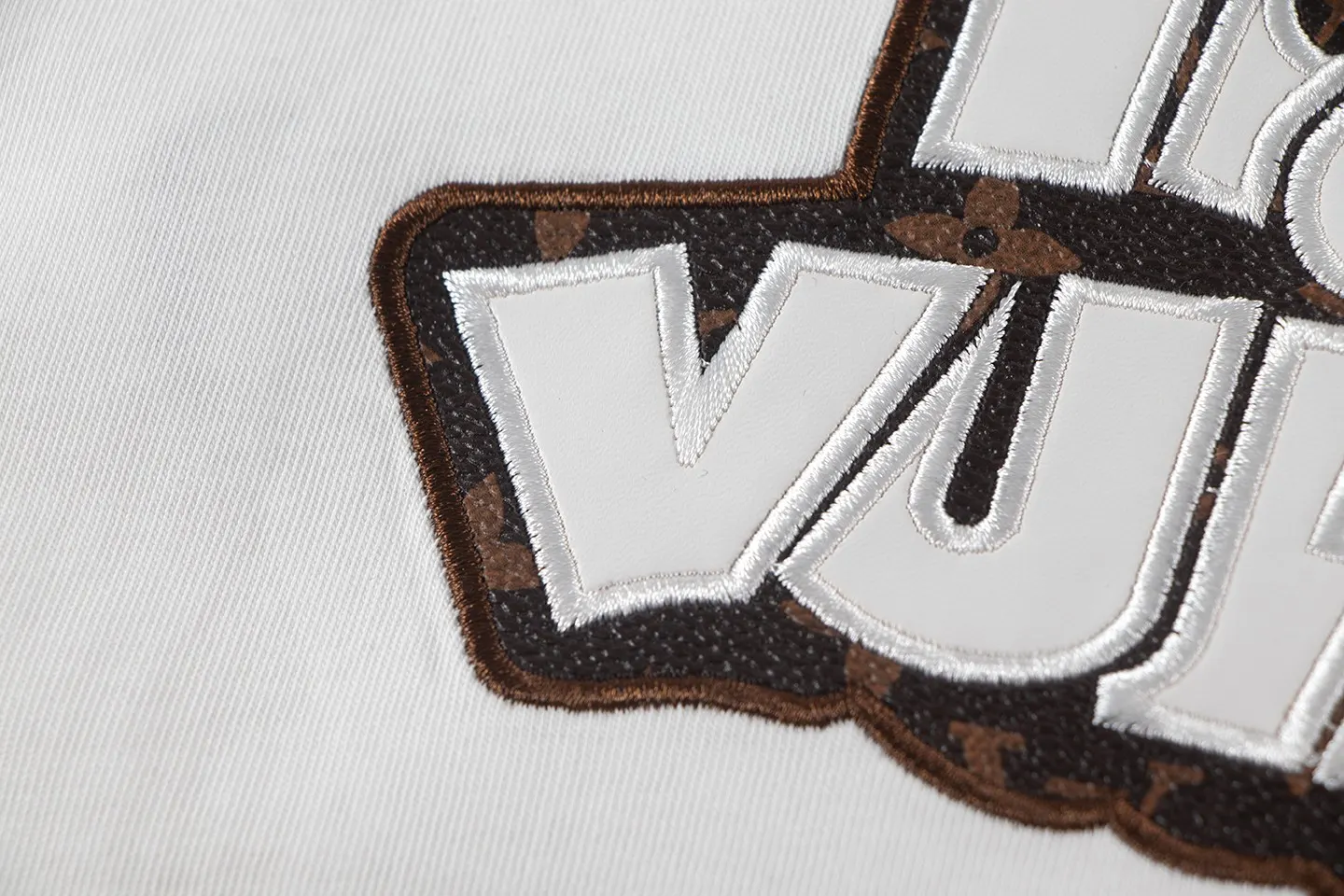Louis Vuitton Logo 字母 短袖T恤