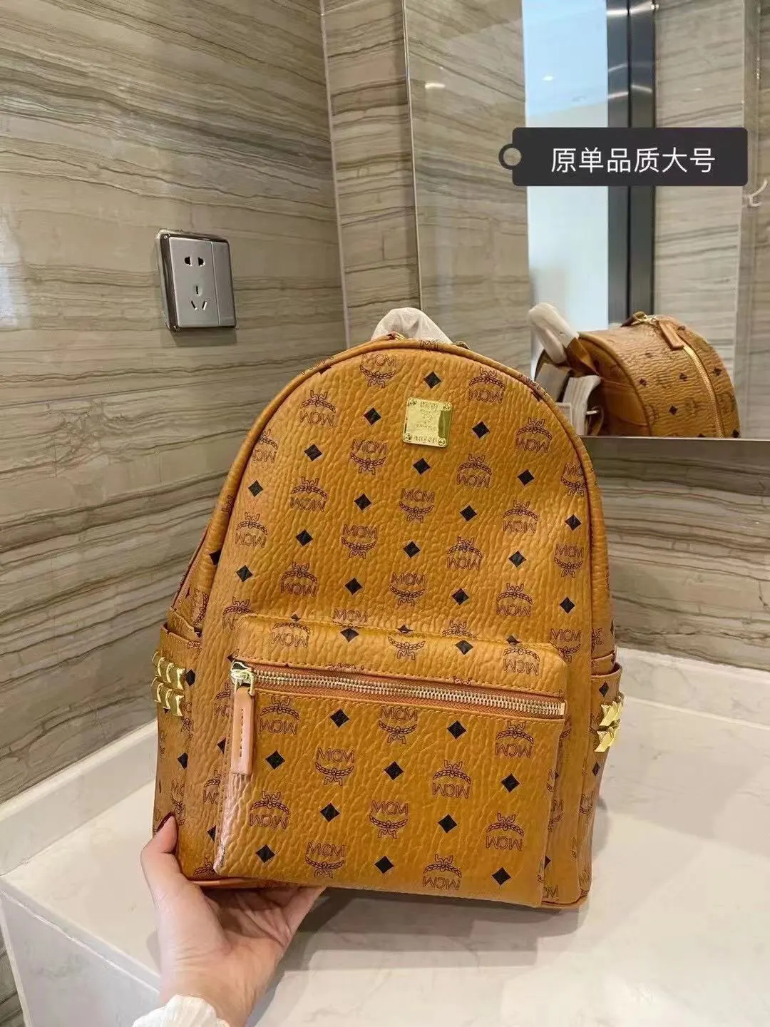 雙肩包 实用雙肩款