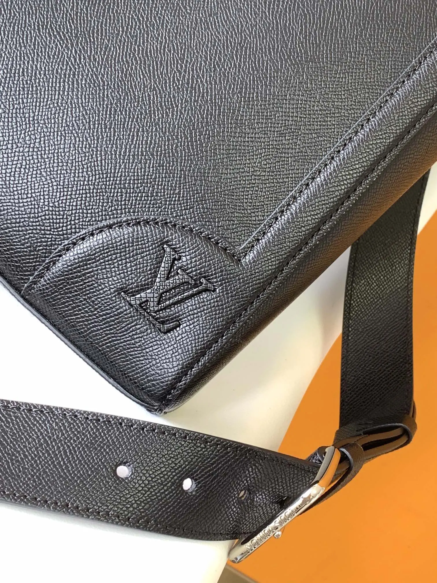 Louis Vuitton Briefcase Business Commuter