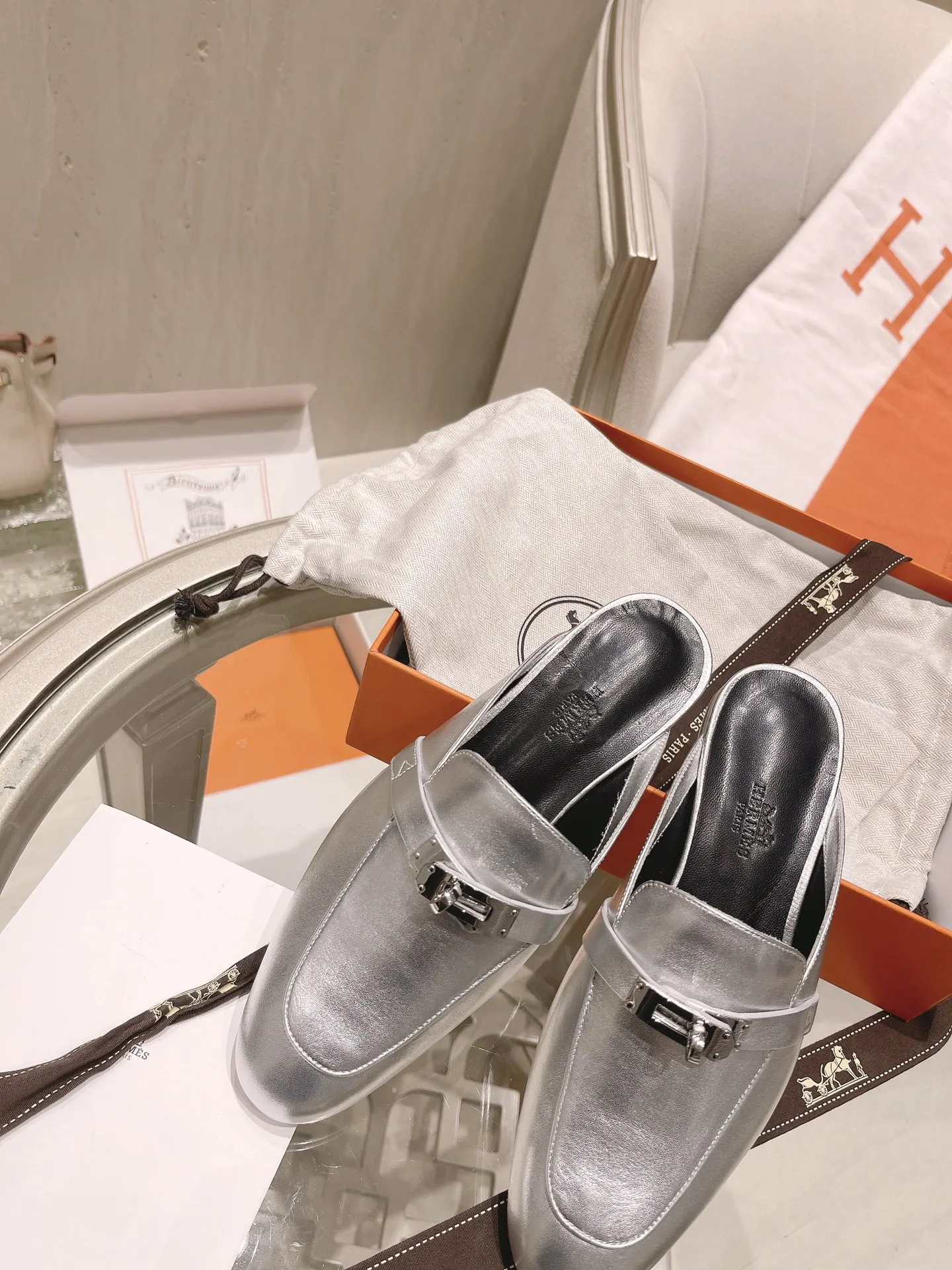 Hermès 小牛皮 乐福鞋