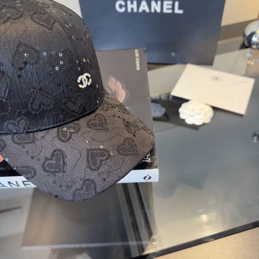 Chanel Logo鸭舌帽 帽子