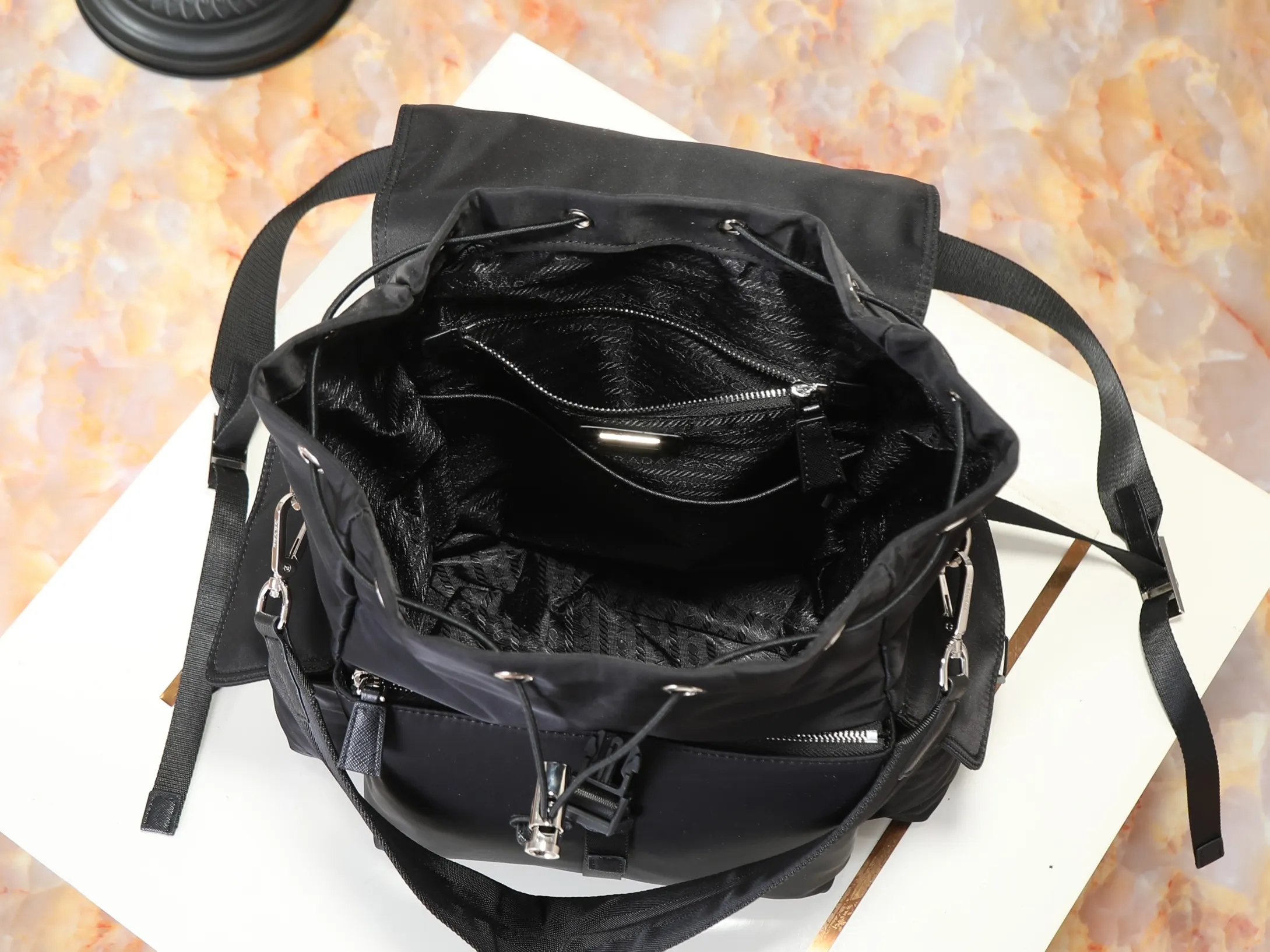 Prada 尼龍 皮革 雙肩背包 輕便实用