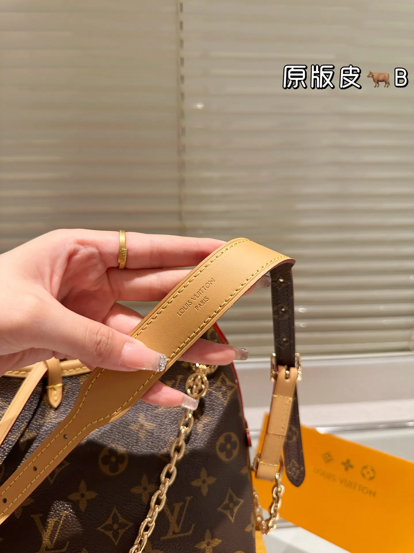 Crossbody Bag Lightweight Leather