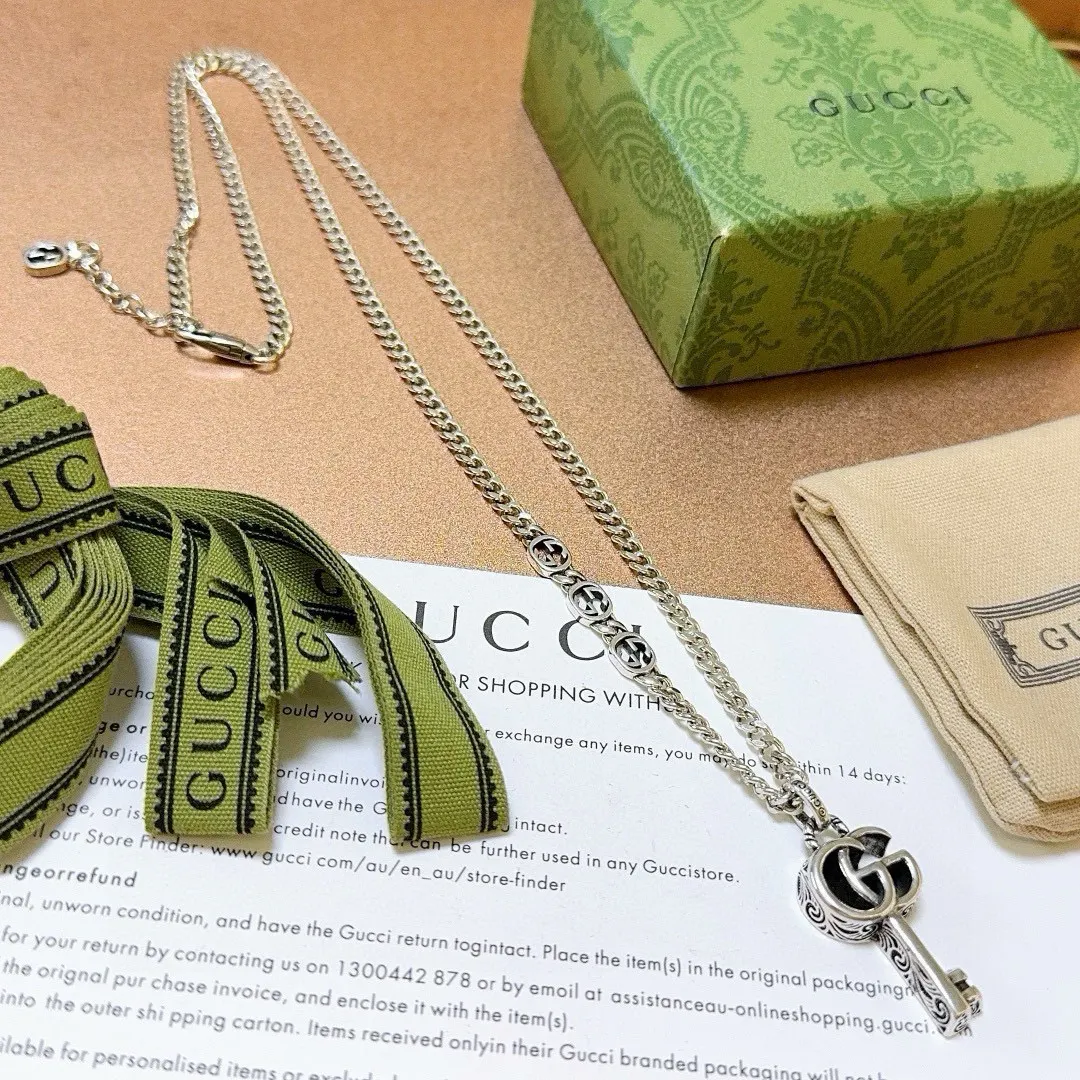 Gucci 链条包 单肩斜挎款