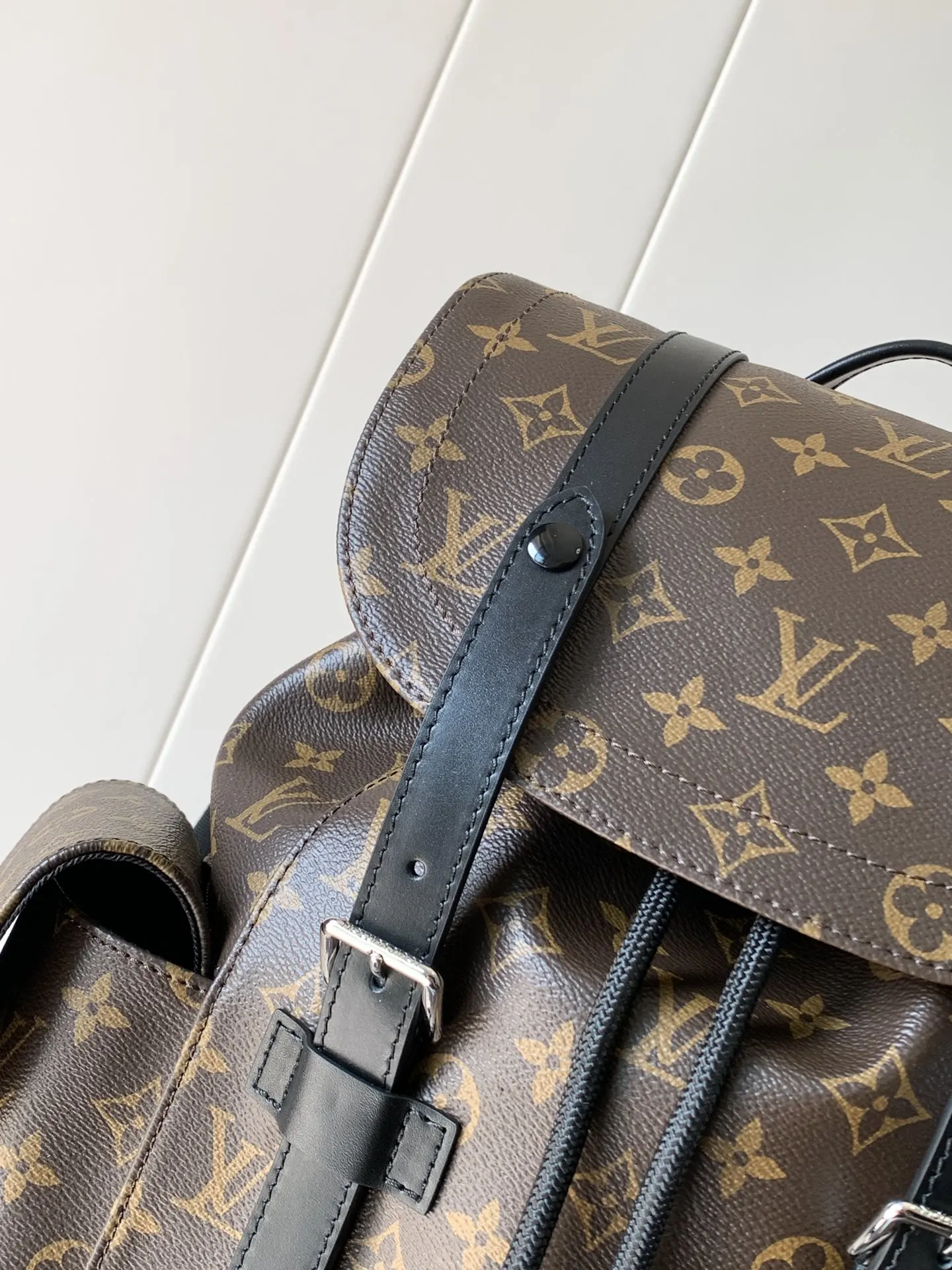 老花 帆布 其款式别致 工作和娱乐使用两相皆宜 彰显 生活方 旅行包 大容量旅行款