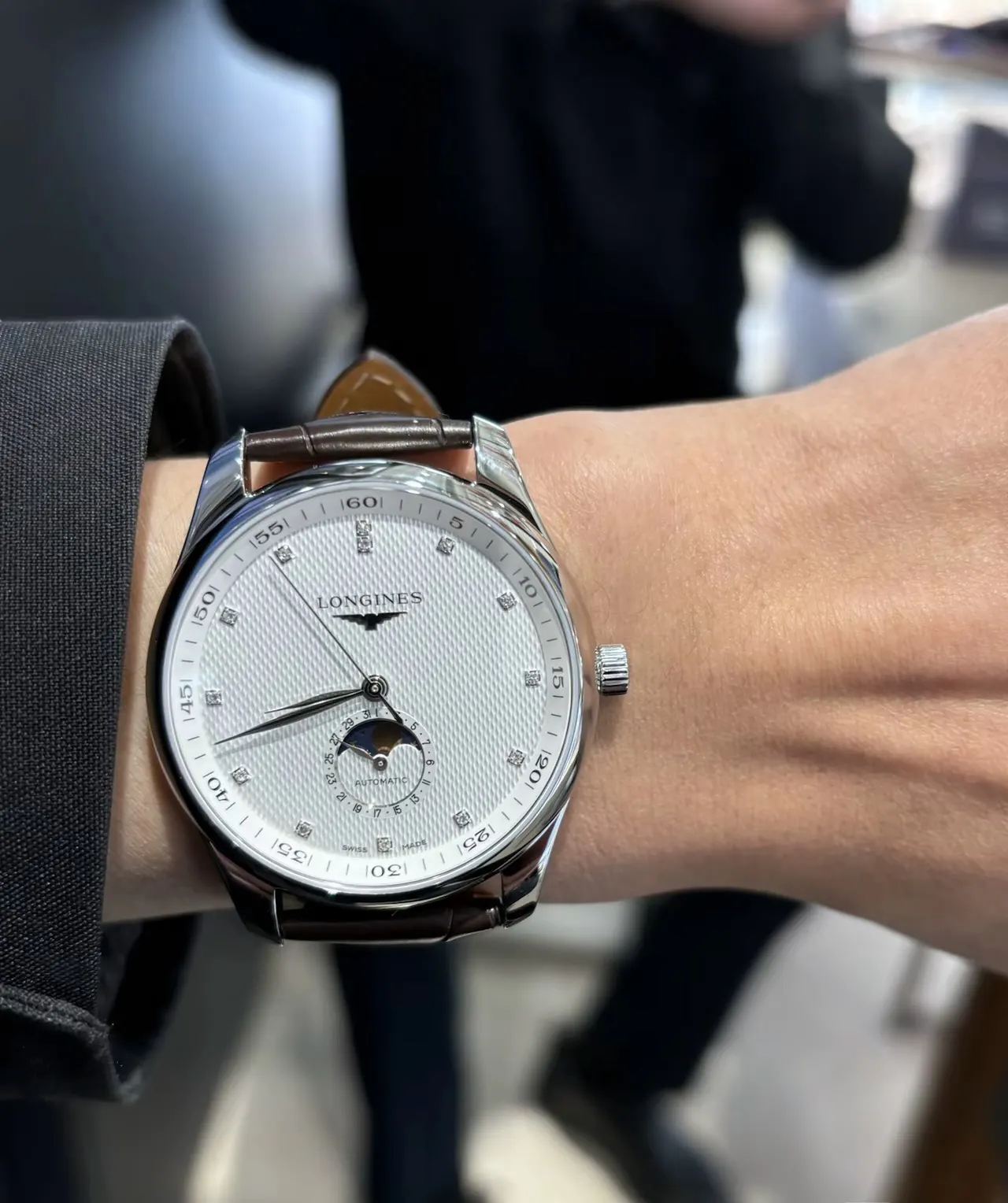 Longines 盒 我被这块浪琴名匠四针月相皮带钻 手錶 經典腕表款