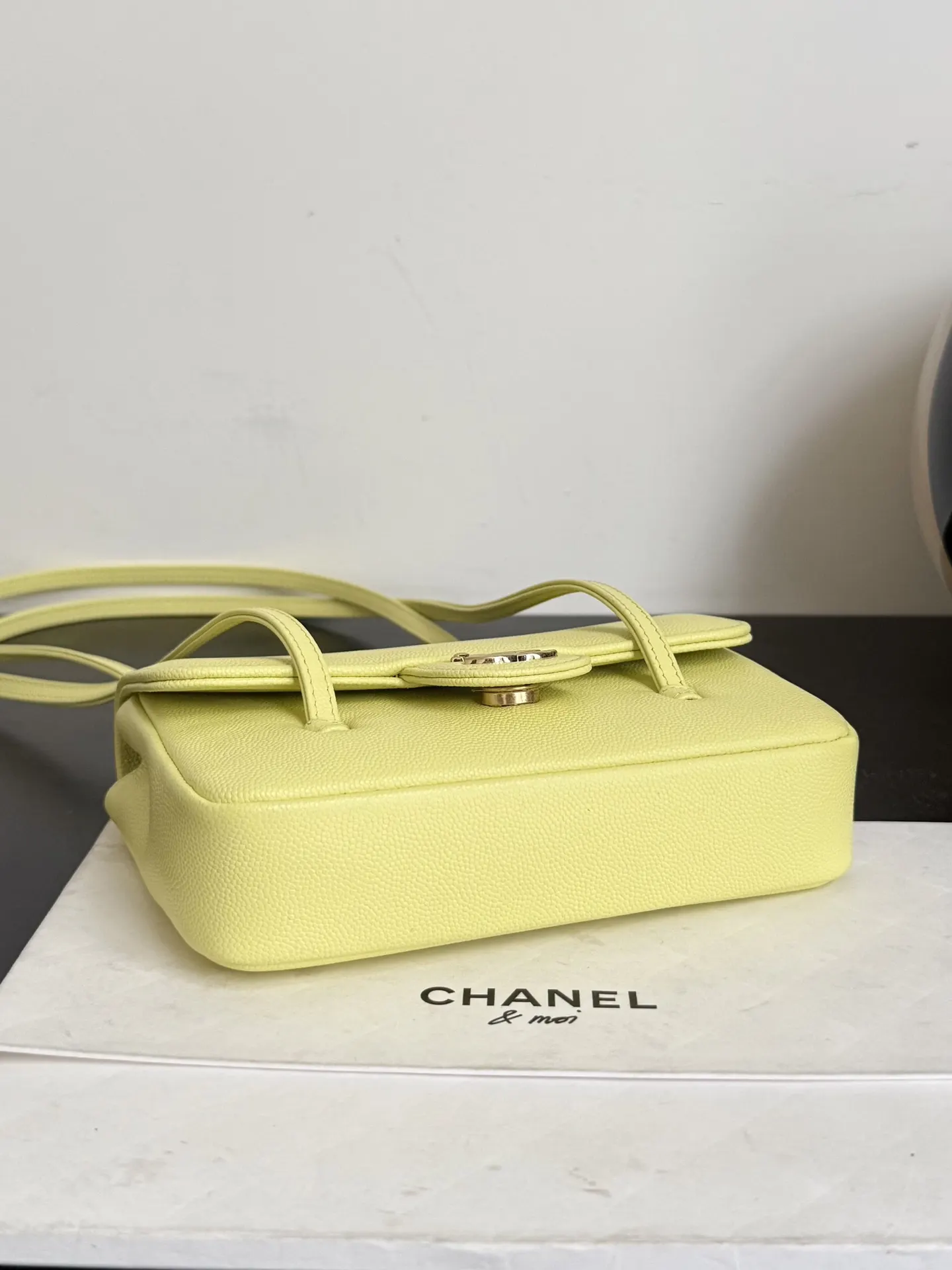 Yellow Hobo Shoulder Bag Vintage Leather